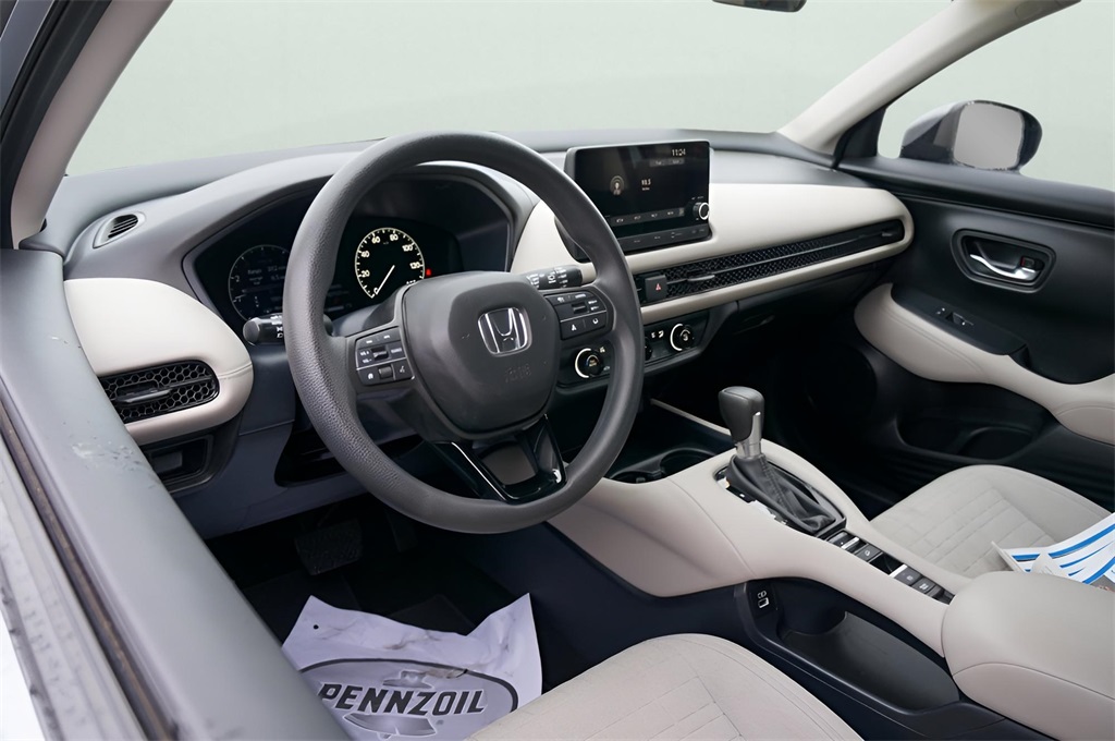 2023 Honda HR-V LX photo 3