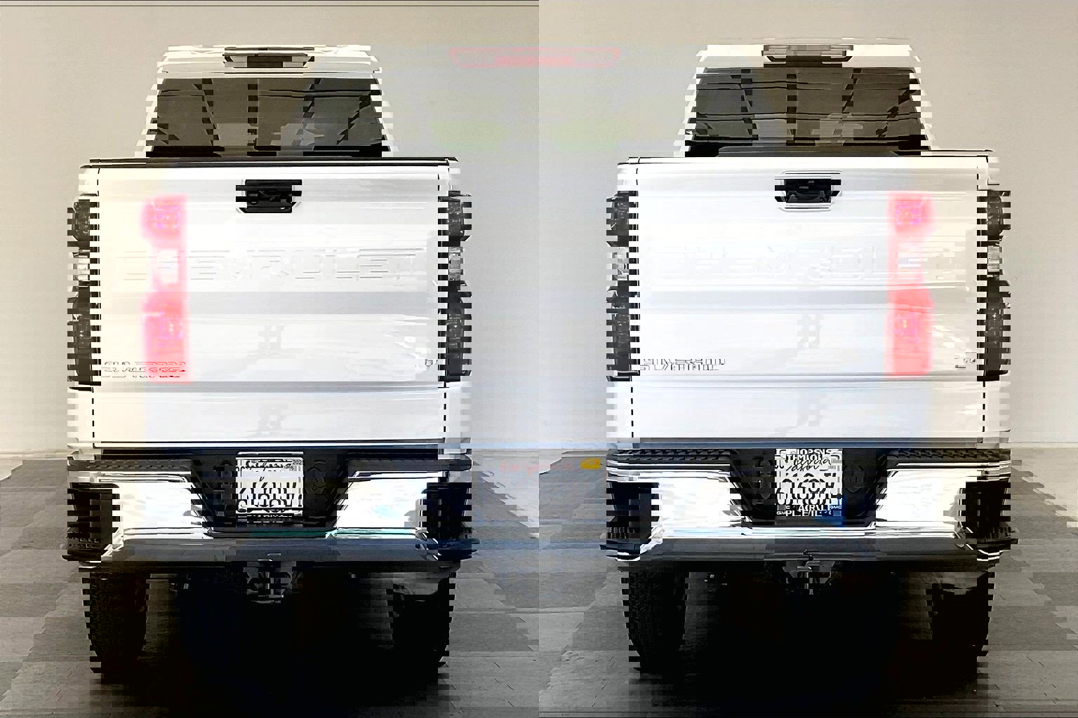 2025 Chevrolet Silverado 1500 LT photo 3