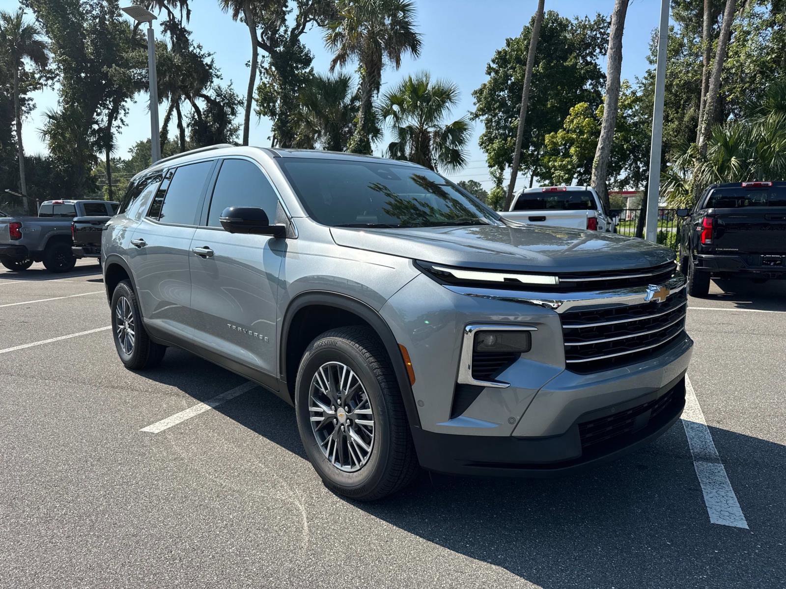 2026 Chevrolet Traverse LT's photo