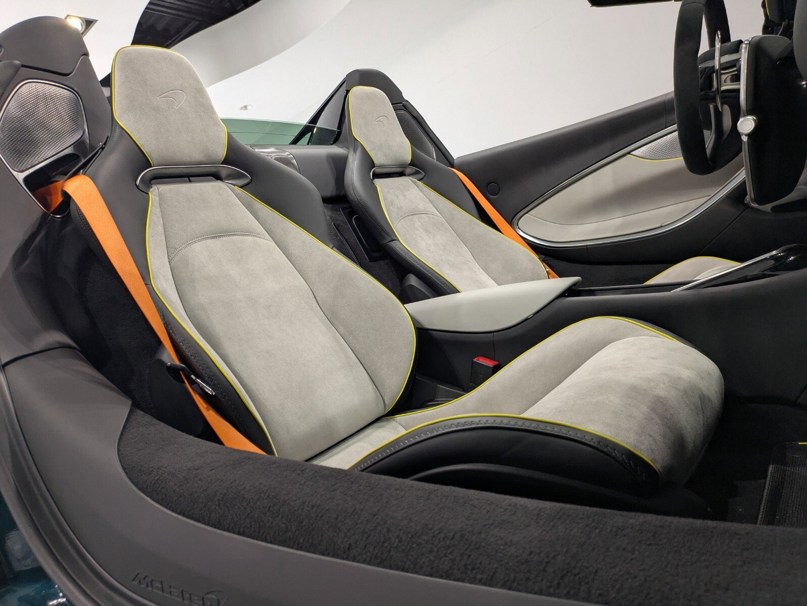 2025 Mclaren ARTURA Spider photo 18