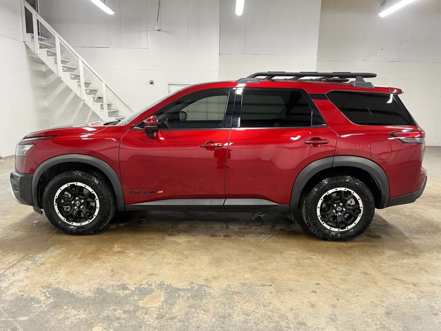 2023 Nissan Pathfinder Rock Creek photo 2