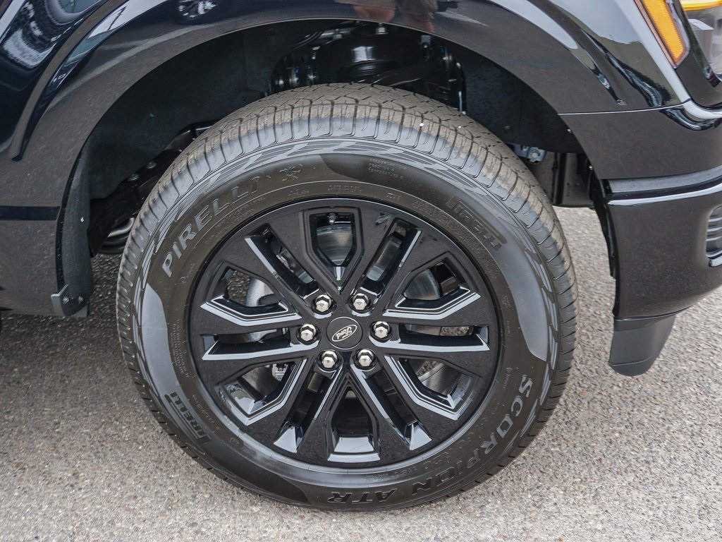 2025 Ford F-150 XLT photo 11