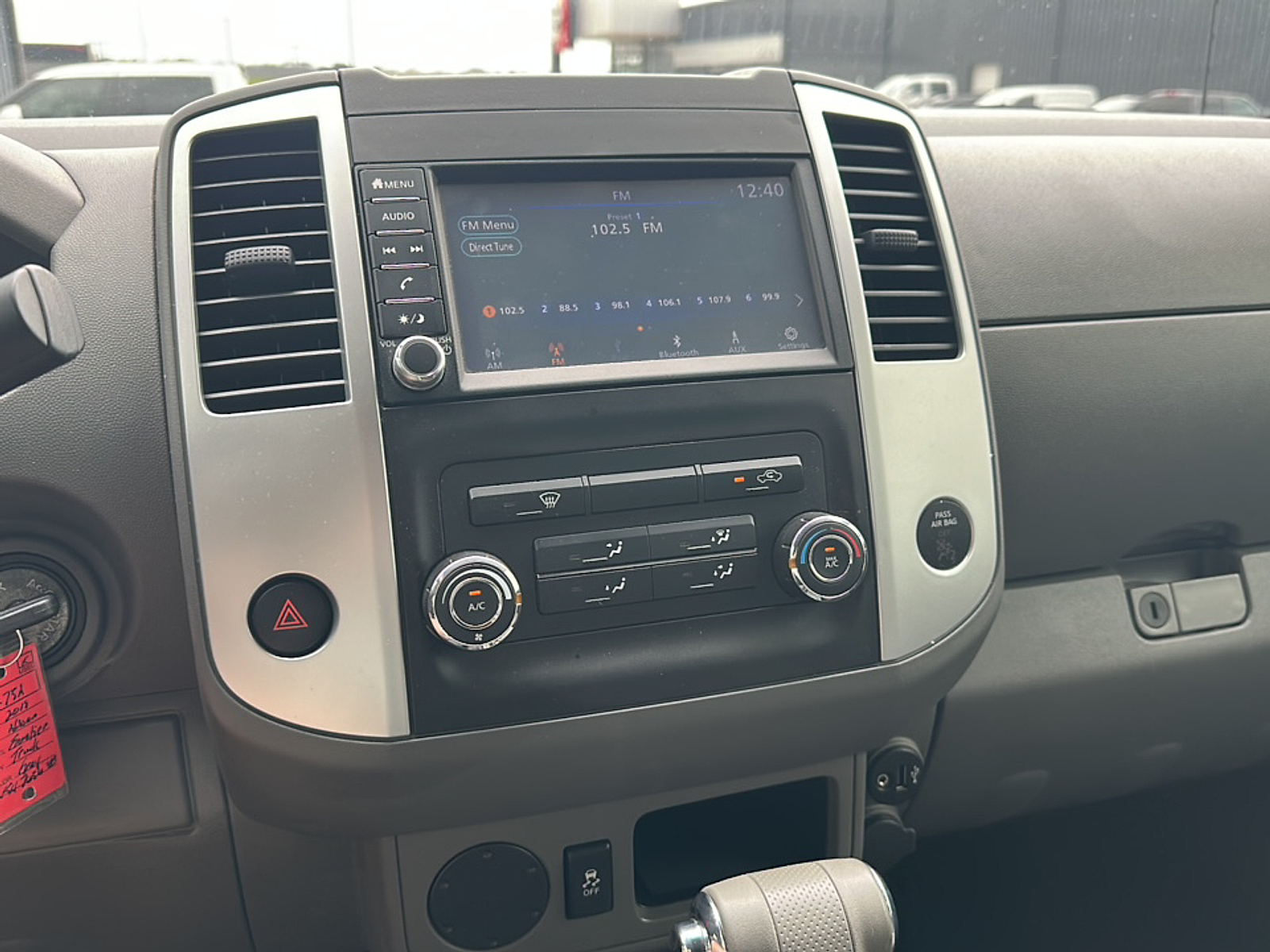 2019 Nissan Frontier SV photo 9