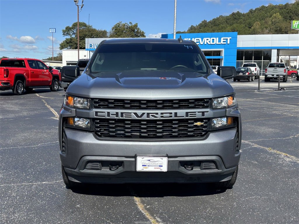 2020 Chevrolet Silverado 1500 Custom photo 2