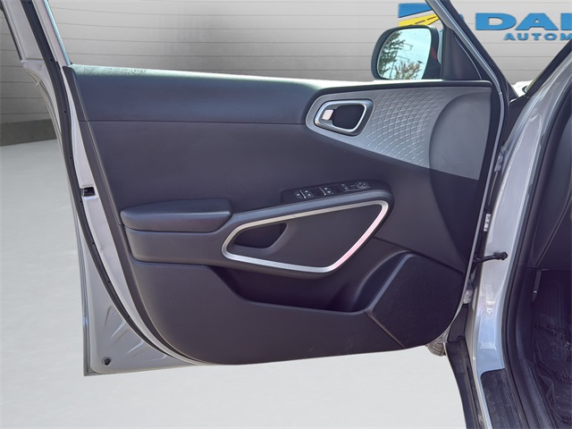 2021 Kia Soul LX photo 10