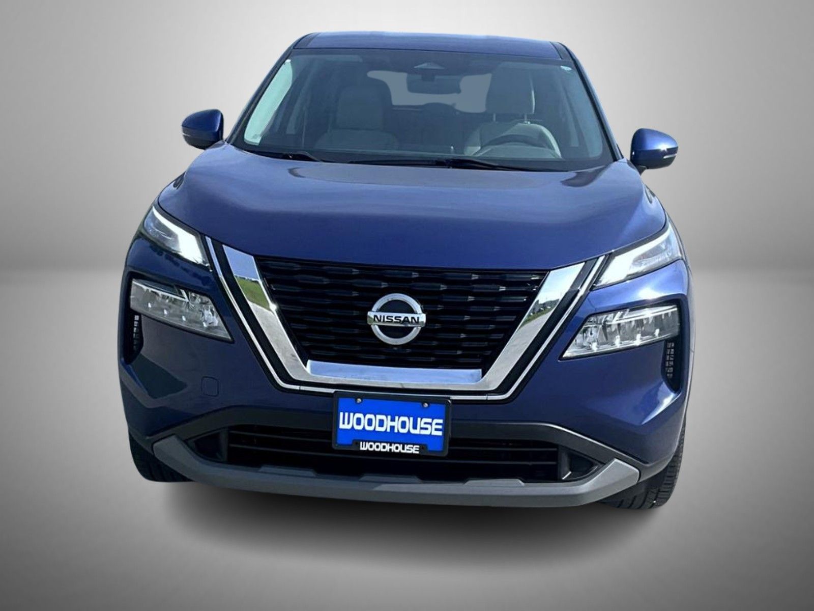 2021 Nissan Rogue SV photo 2