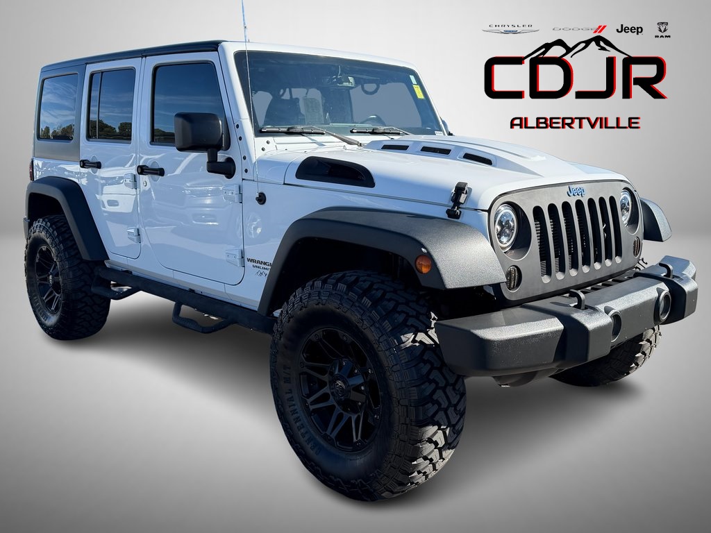 2015 Jeep Wrangler Unlimited Rubicon's photo
