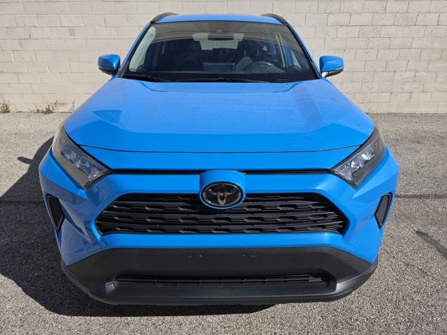 2019 Toyota RAV4 LE photo 8