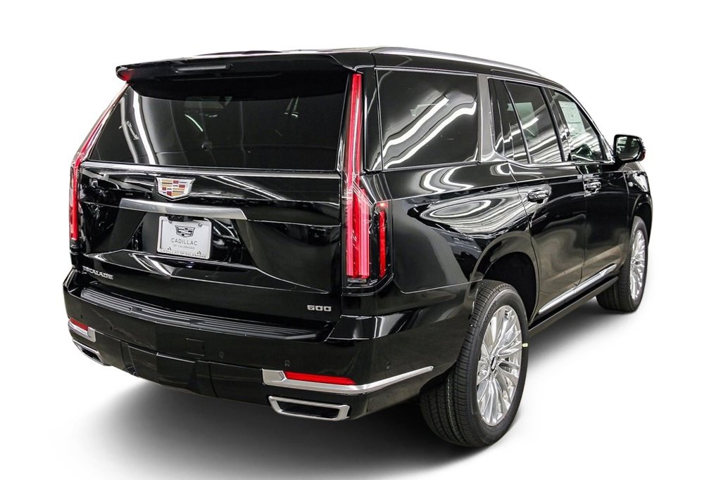 2026 Cadillac Escalade Luxury photo 3