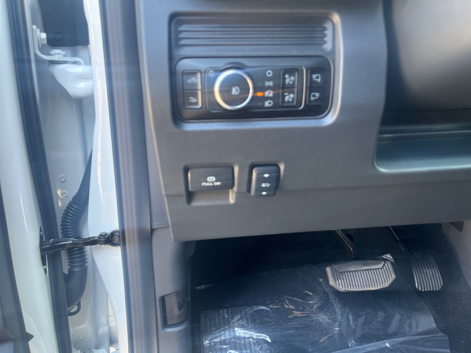 2026 Ford F-250 Platinum photo 18