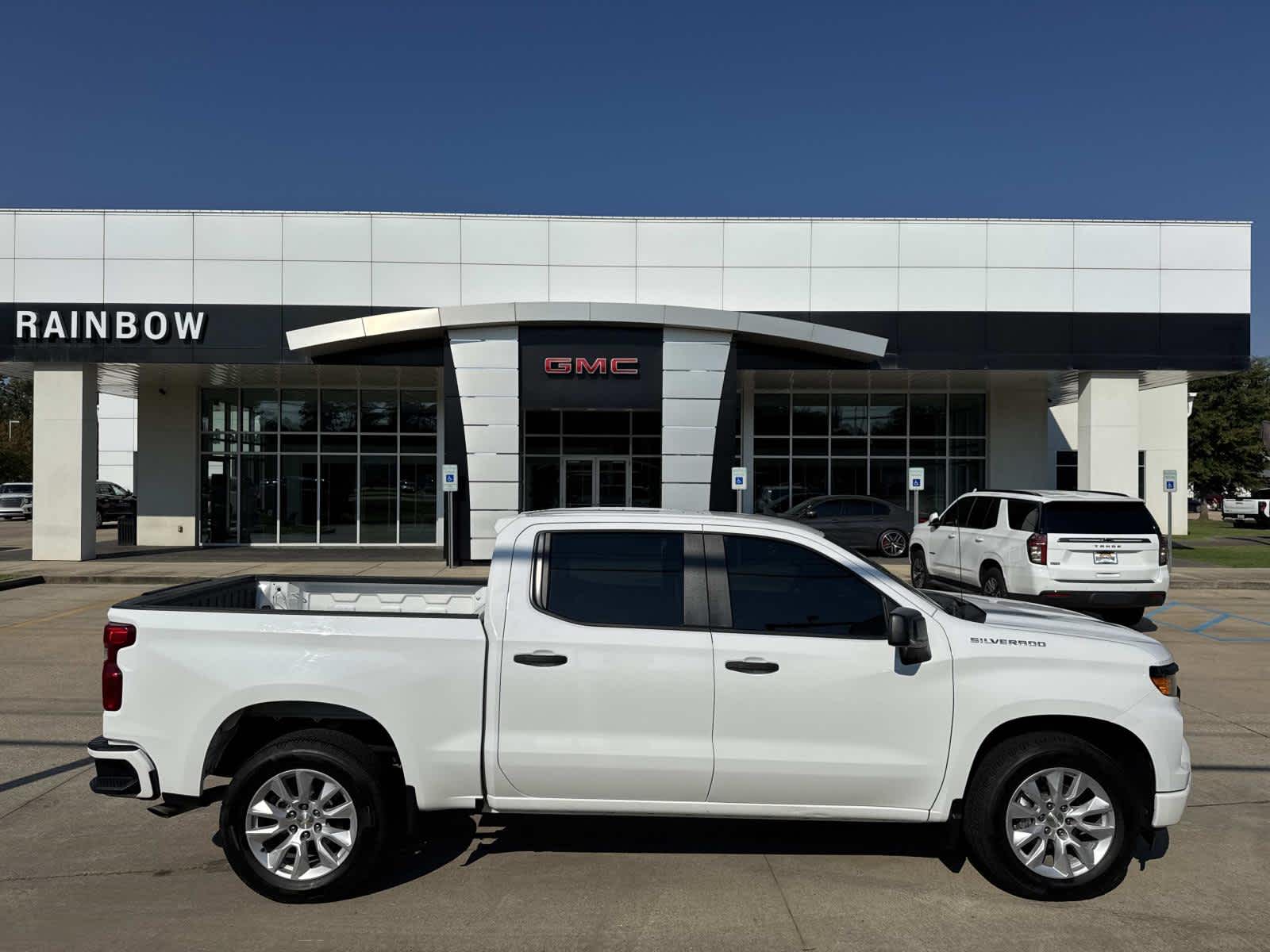 2022 Chevrolet Silverado 1500 Custom's photo