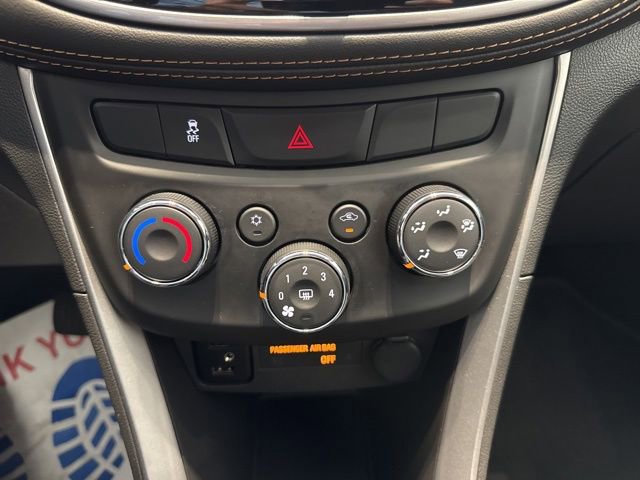 2022 Chevrolet Trax LT photo 17