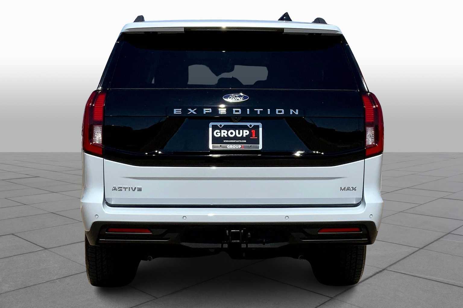 2025 Ford Expedition MAX EL photo 4