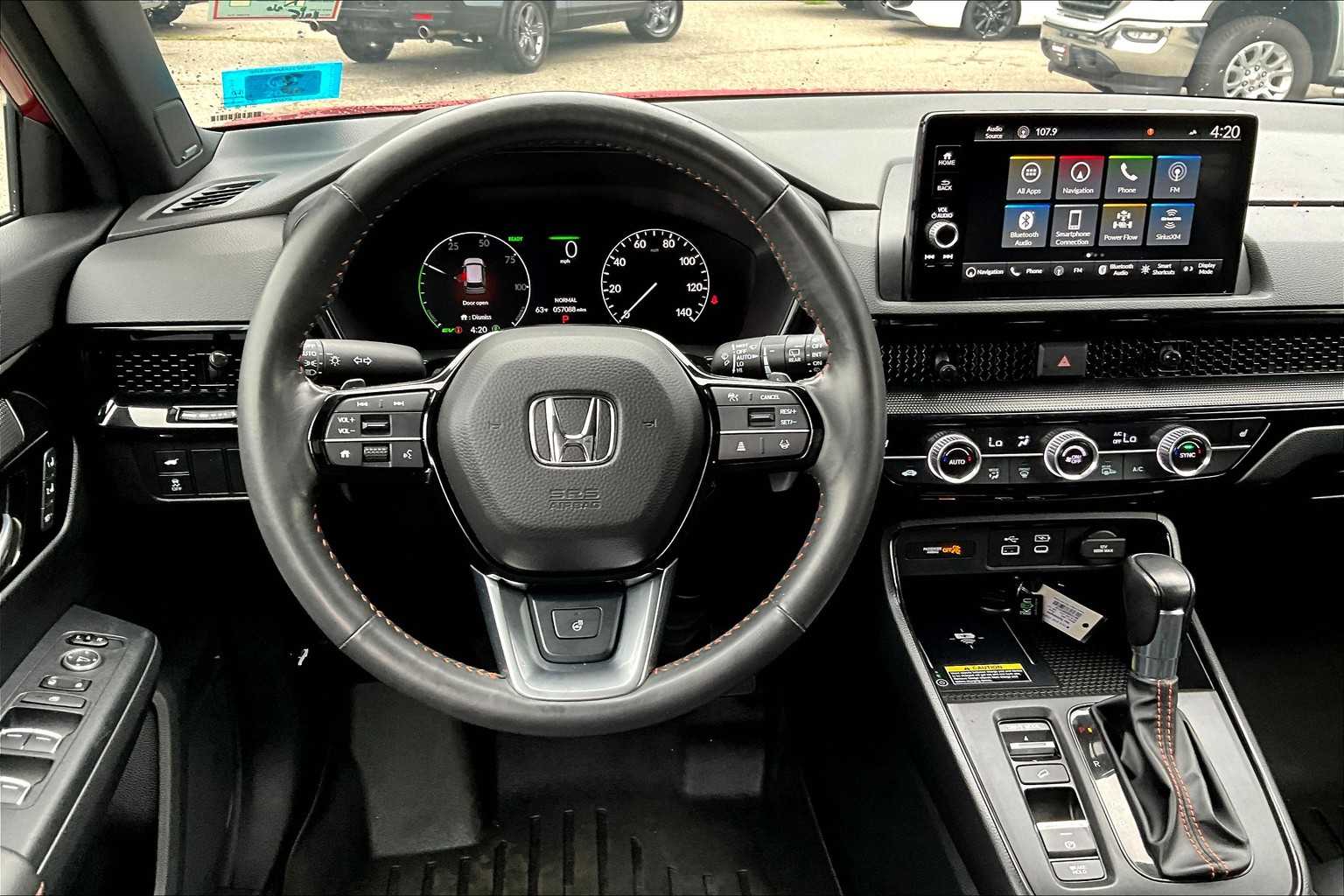 2023 Honda CR-V Hybrid Sport Touring photo 4
