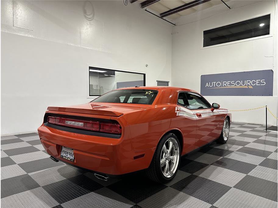 2010 Dodge Challenger R/T Classic photo 5