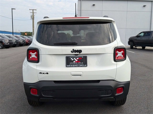 2023 Jeep Renegade Altitude photo 5