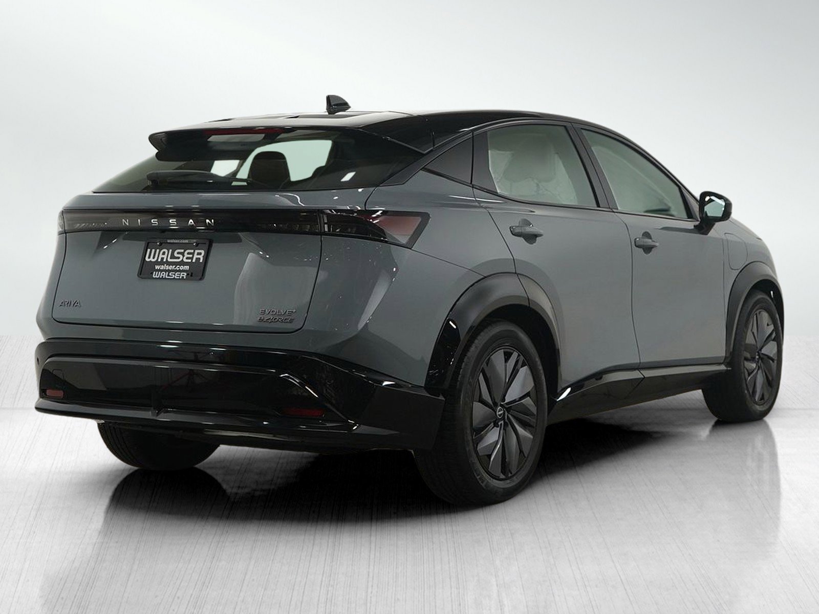 2023 Nissan ARIYA Engage Evolve+ Empower photo 4