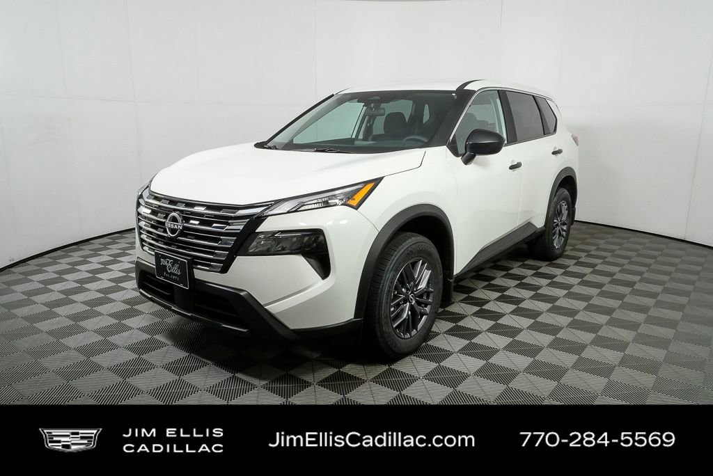 2026 Nissan Rogue S's photo