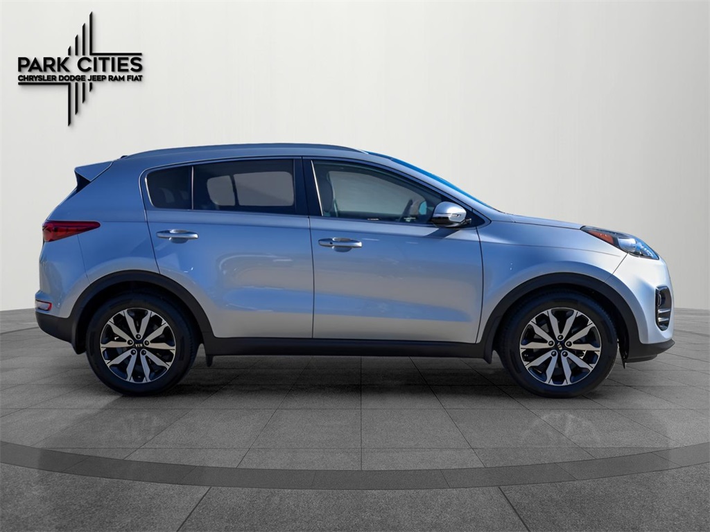 2017 Kia Sportage EX photo 2