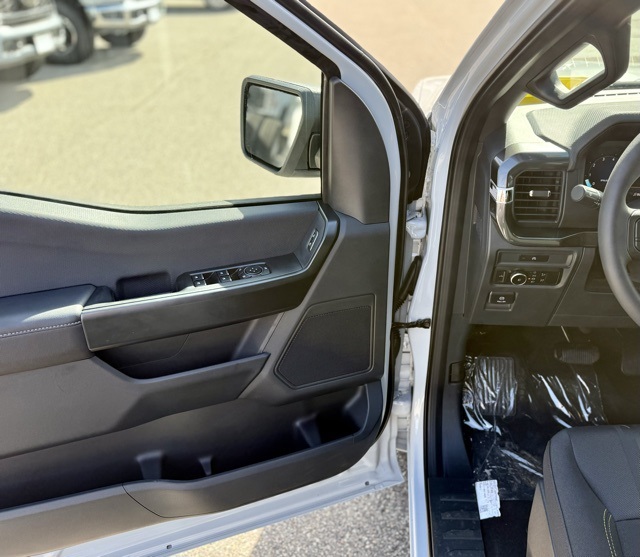 2025 Ford F-150 STX photo 13