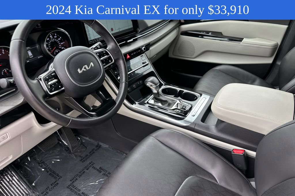 2024 Kia Carnival EX photo 10