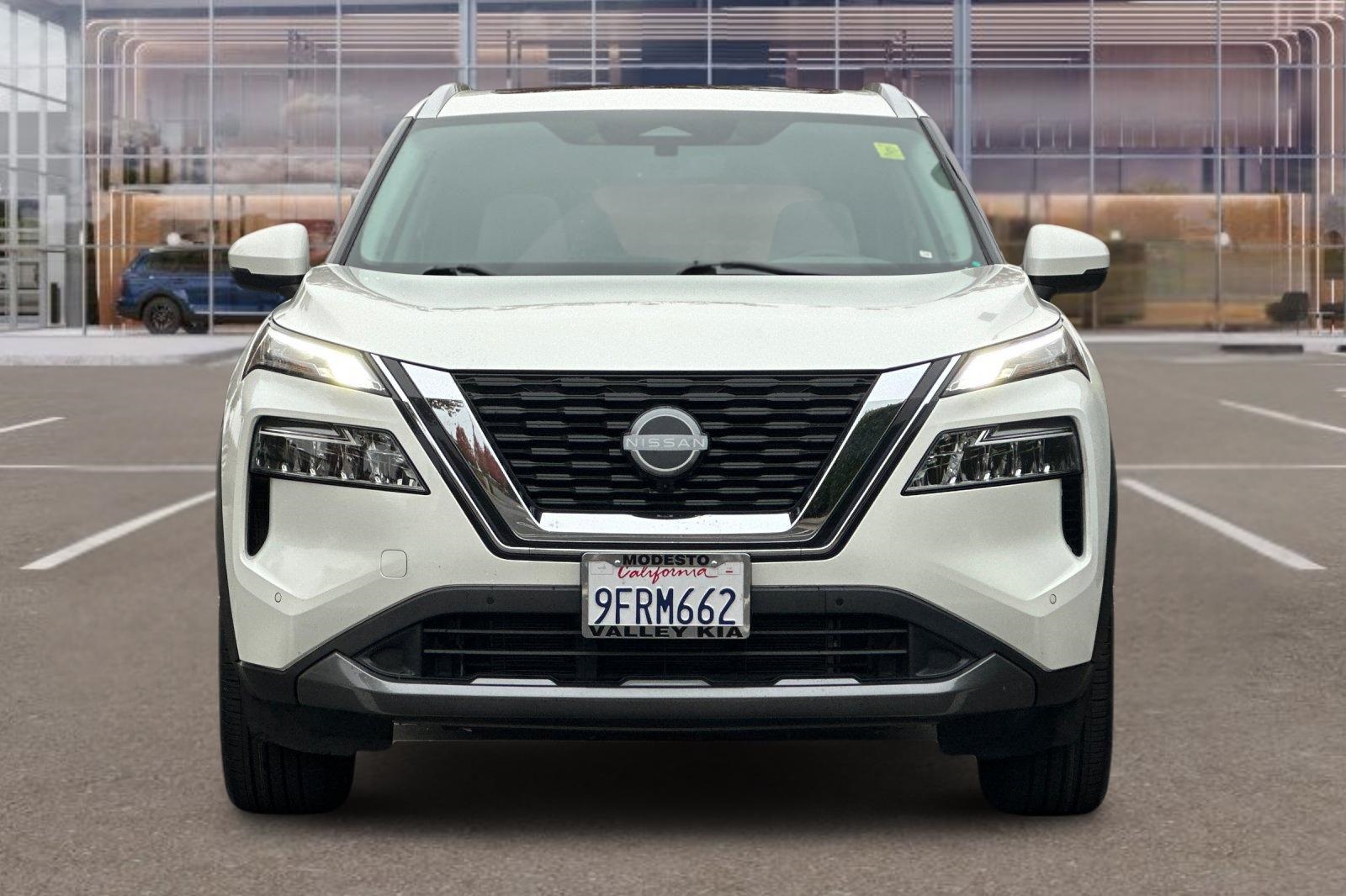 2023 Nissan Rogue SL photo 4