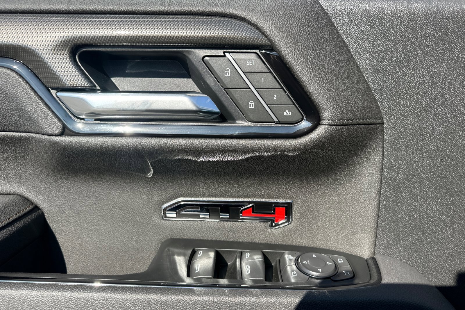 2026 Gmc Sierra AT4 photo 8