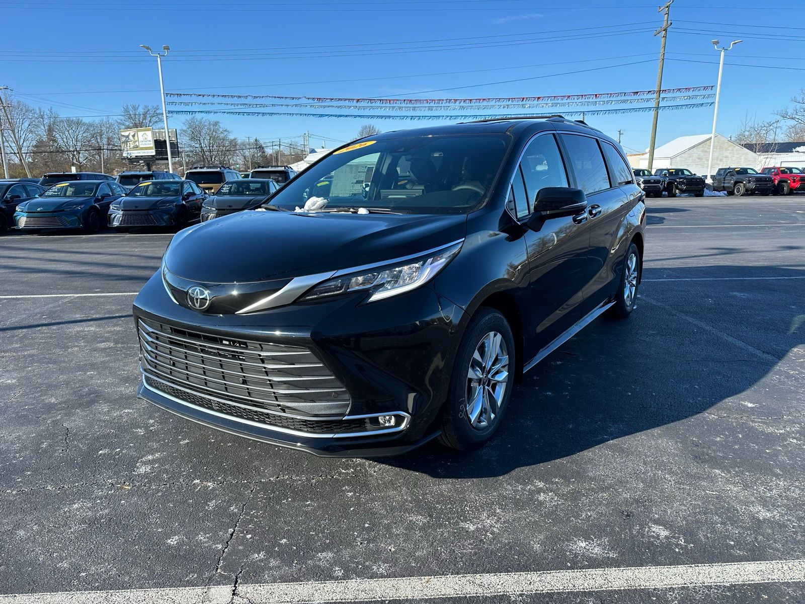 2026 Toyota Sienna Limited's photo