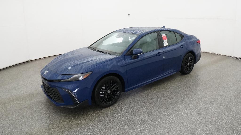 2026 Toyota Camry SE's photo