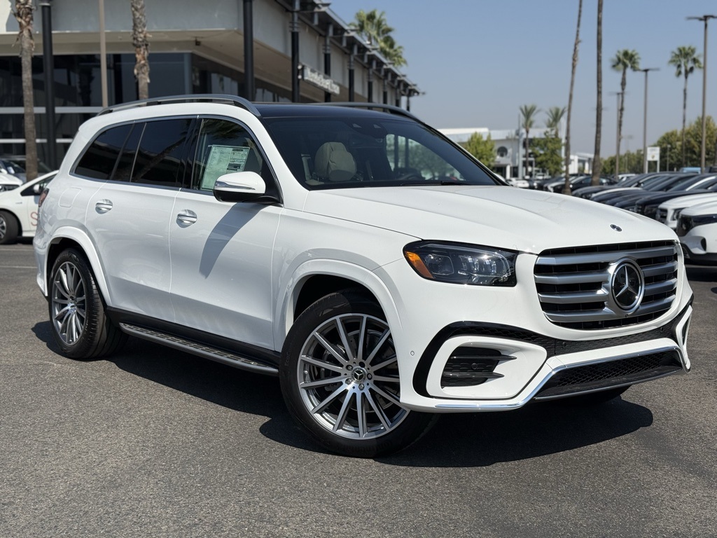 2025 Mercedes-Benz GLS Base's photo