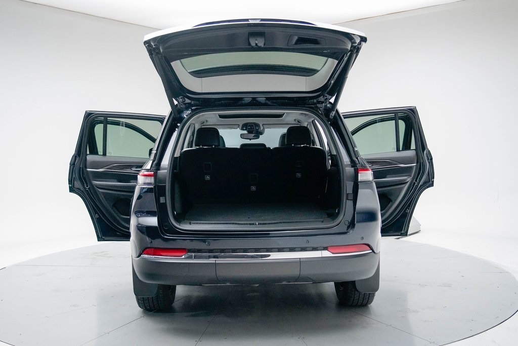 2022 Jeep Cherokee 4xe Base photo 33