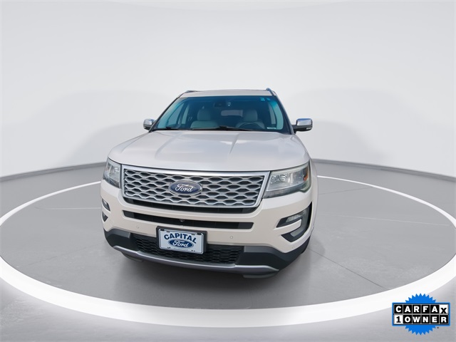 2017 Ford Explorer Platinum photo 2