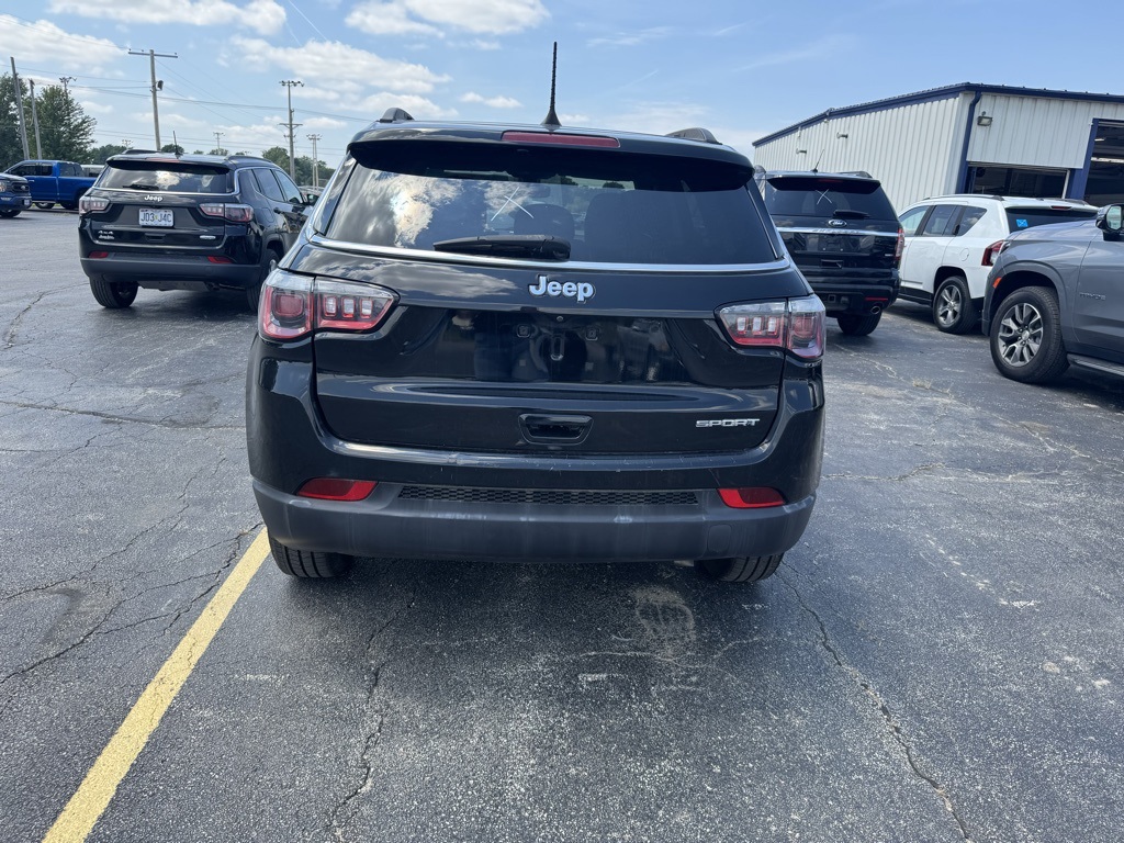 2019 Jeep Compass Sport photo 4