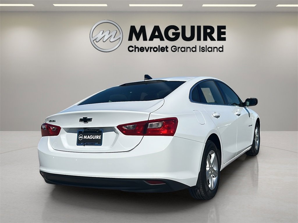 2022 Chevrolet Malibu LS photo 21