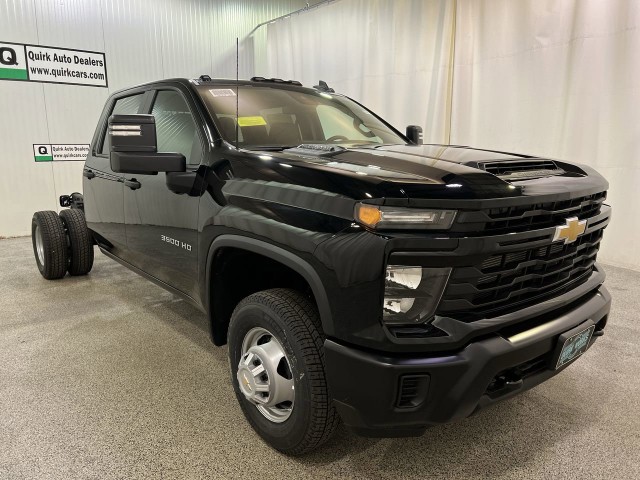 2025 Chevrolet Silverado 3500 HD Chassis Cab Work Truck
