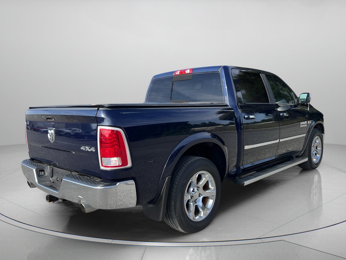 2017 Ram 1500 Laramie photo 3