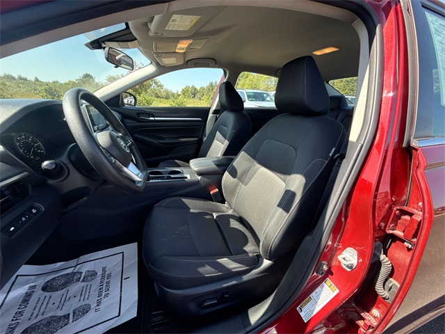 2022 Nissan Altima 2.5 SV photo 16