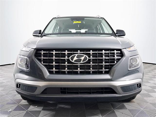 2025 Hyundai Venue Limited photo 9