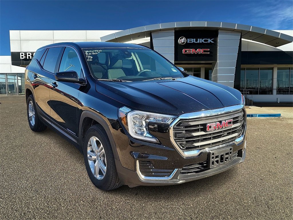 2024 GMC Terrain SLE's photo