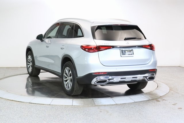 2024 Mercedes Benz GLC 4MATIC 300 photo 3