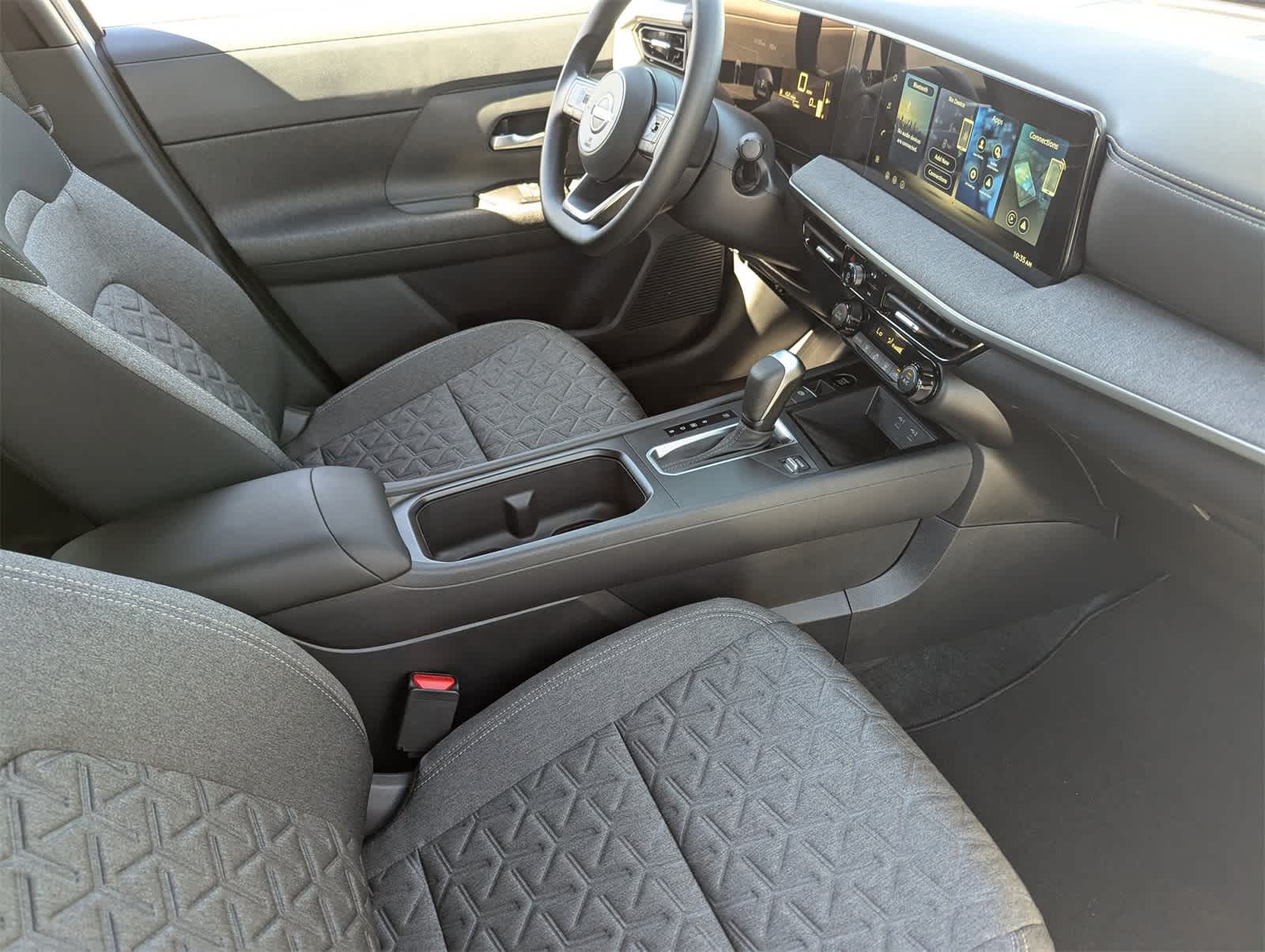 2026 Nissan Kicks SV photo 11