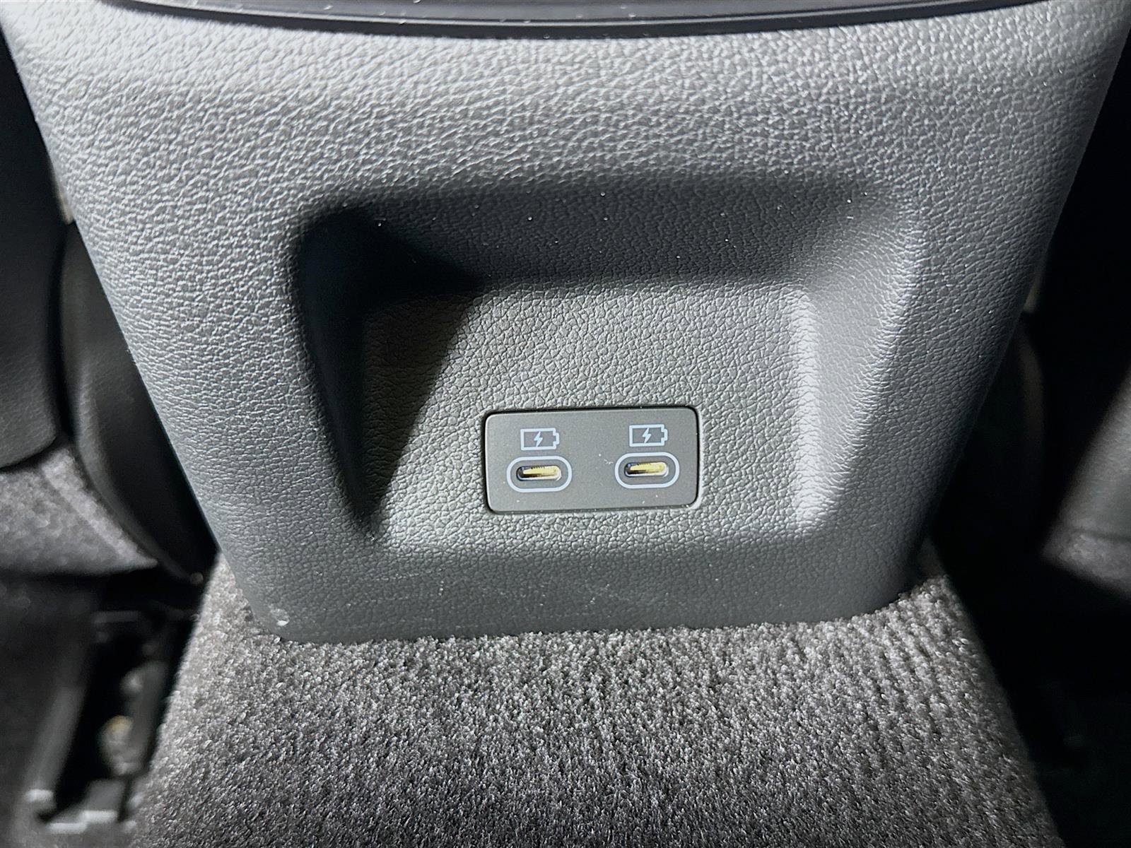 2025 Genesis G70 3.3T Sport Advanced photo 27