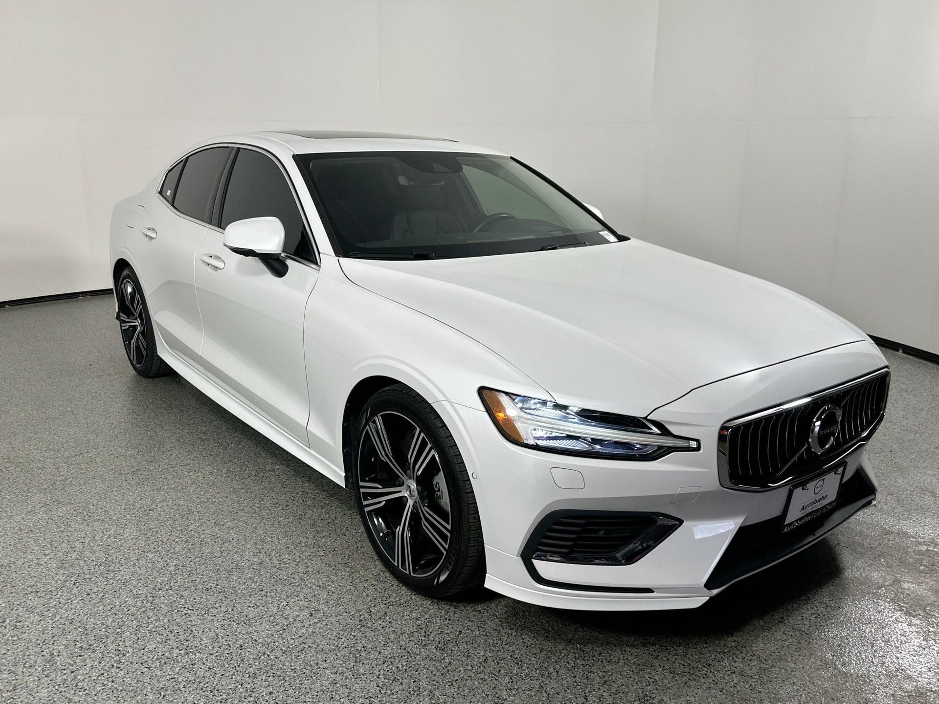 2022 Volvo S60 Recharge T8 Inscription photo 3