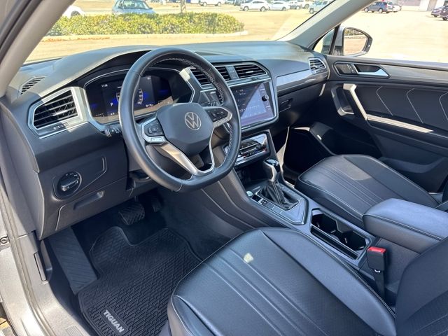 2022 Volkswagen Tiguan SE photo 7