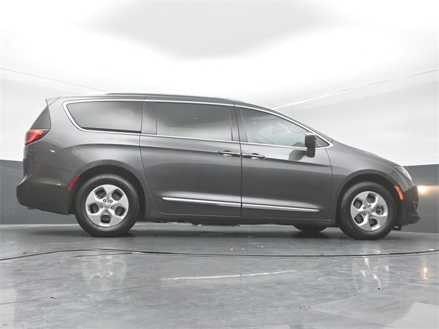 2017 CHRYSLER PACIFICA - Image 41