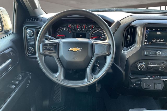 2019 Chevrolet Silverado 1500 Custom photo 6