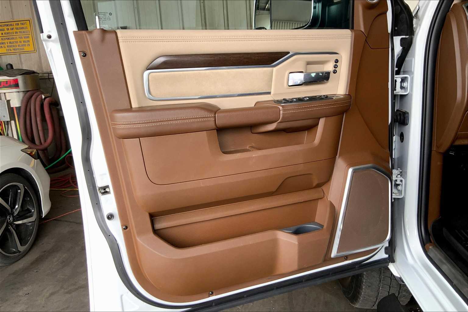 2022 Ram 2500 Laramie photo 20