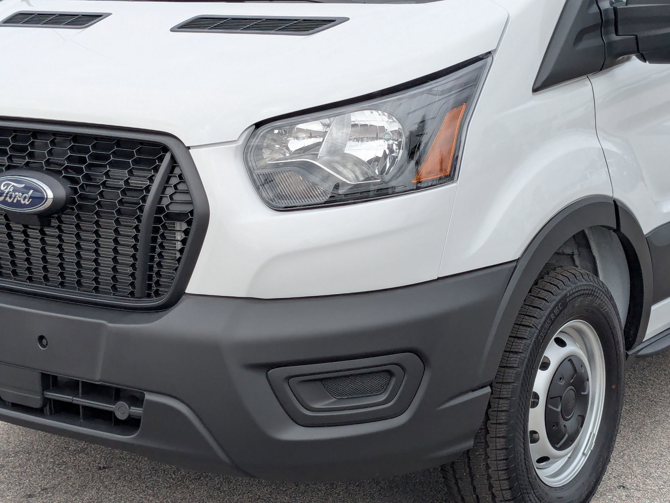 2025 Ford Transit Cargo Van photo 2