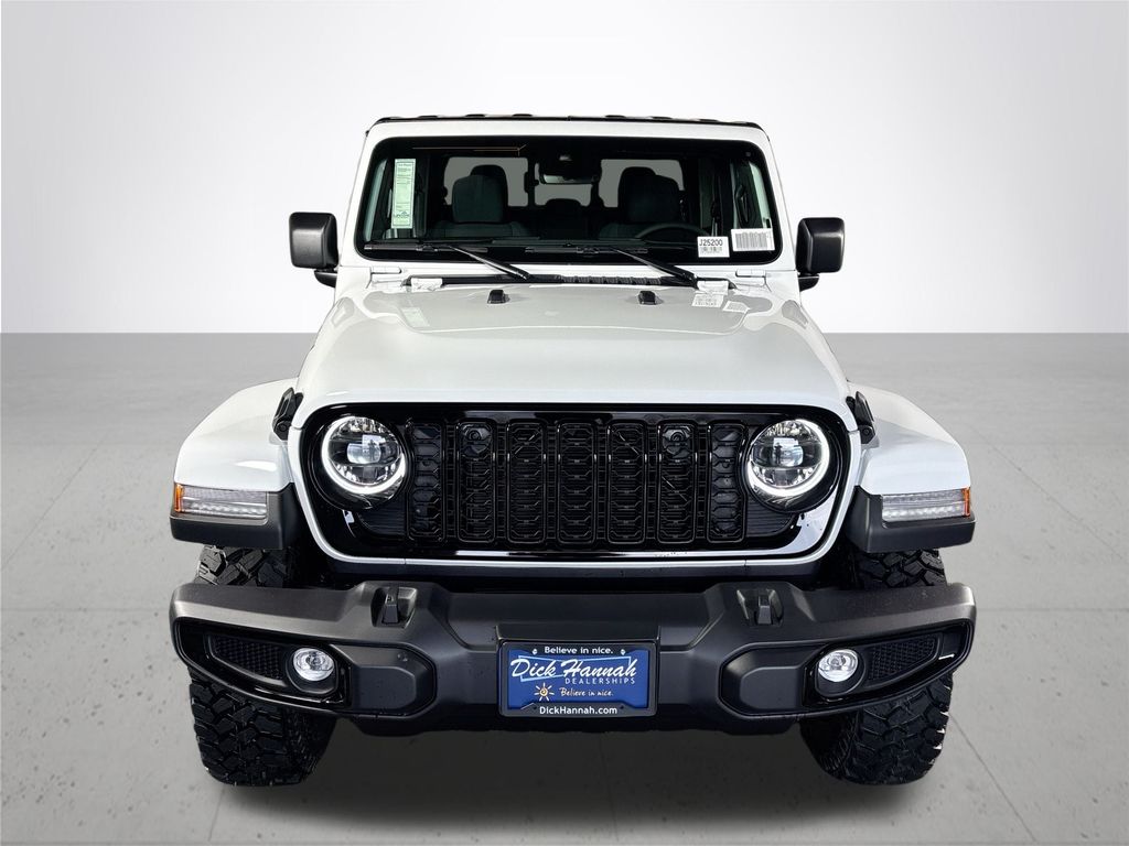 2025 Jeep Gladiator Willys photo 3