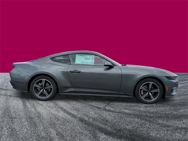 2025 Ford Mustang EcoBoost photo 3